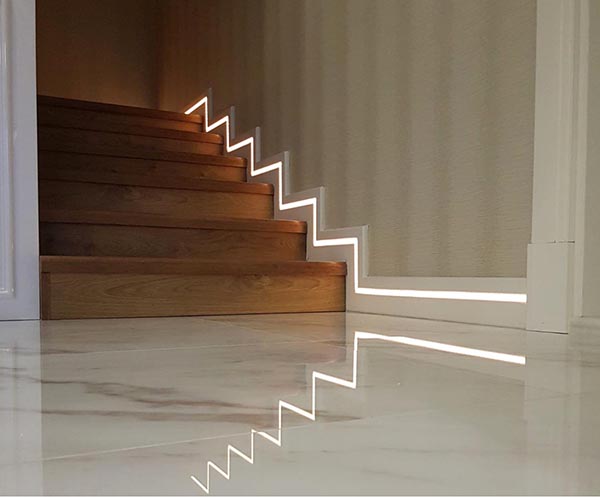 Deluxe Aksüper Süpürgelik